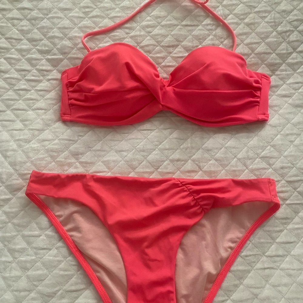 Victoria’s Secret Bikini Set 32C